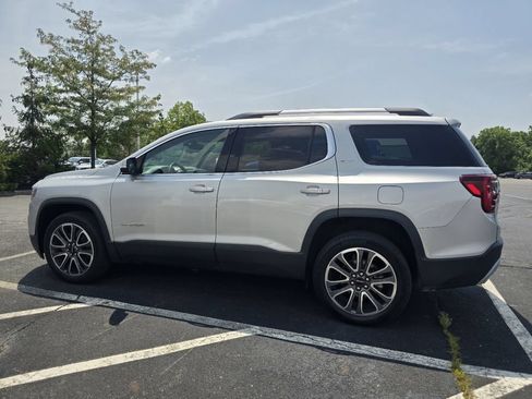 Used 2020 GMC Acadia SLT AWD/4WD image 4