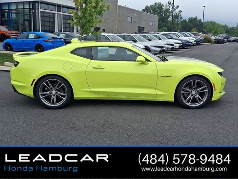 Used 2021 Chevrolet Camaro LT w/ RS Package RWD image 8