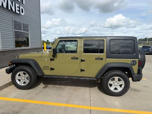 Used 2013 Jeep Wrangler Unlimited Sport AWD/4WD image 2
