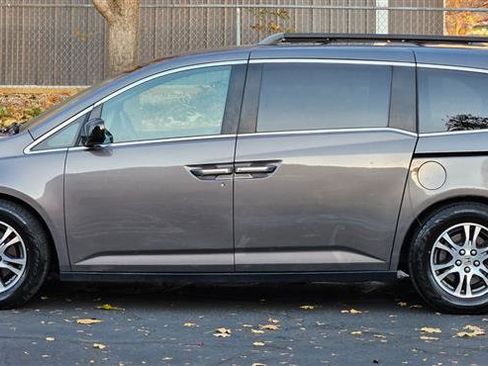 Used 2012 Honda Odyssey EX image 2