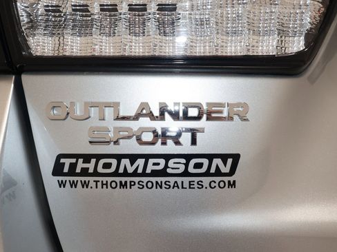 Used 2025 Mitsubishi Outlander Sport ES image 32