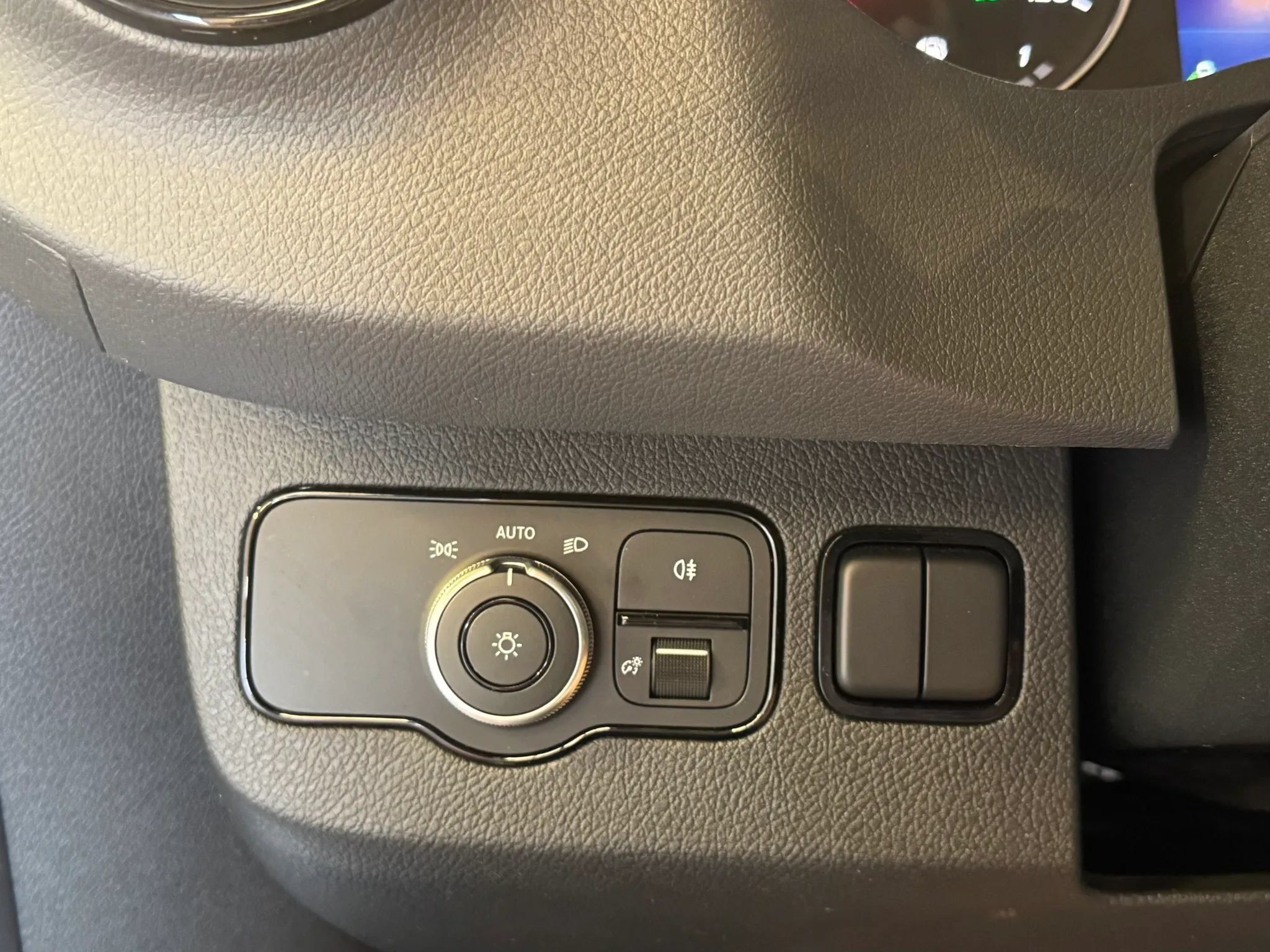 Used 2021 Mercedes-Benz Sprinter 2500 image 11