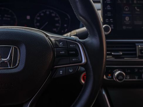 Used 2019 Honda Accord Touring image 26