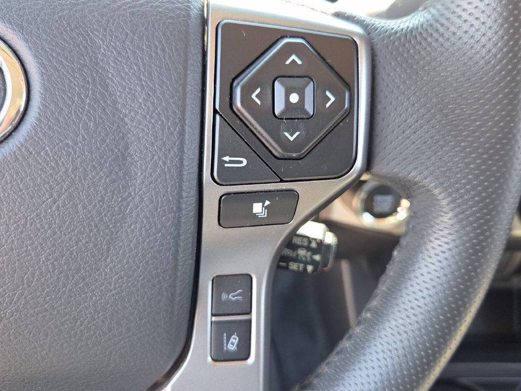 Used 2023 Toyota Tacoma SR5 w/ Technology Package AWD/4WD image 25
