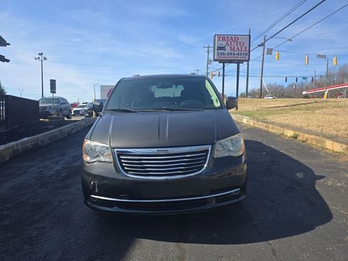 Used 2012 Chrysler Town & Country Touring w/ Entertainment Group #1 image 2