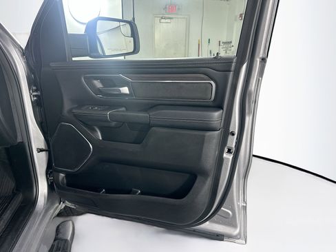 Used 2025 RAM 1500 Laramie RWD image 31