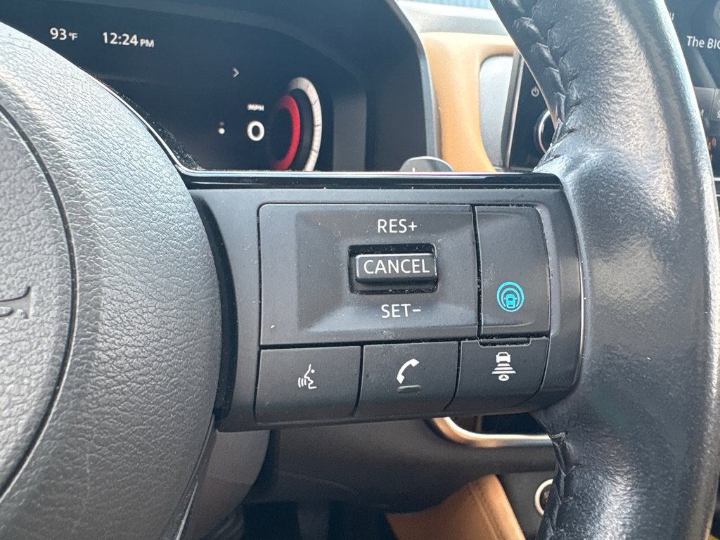 Used 2023 Nissan Rogue Platinum w/ Platinum Premium Package AWD/4WD image 22