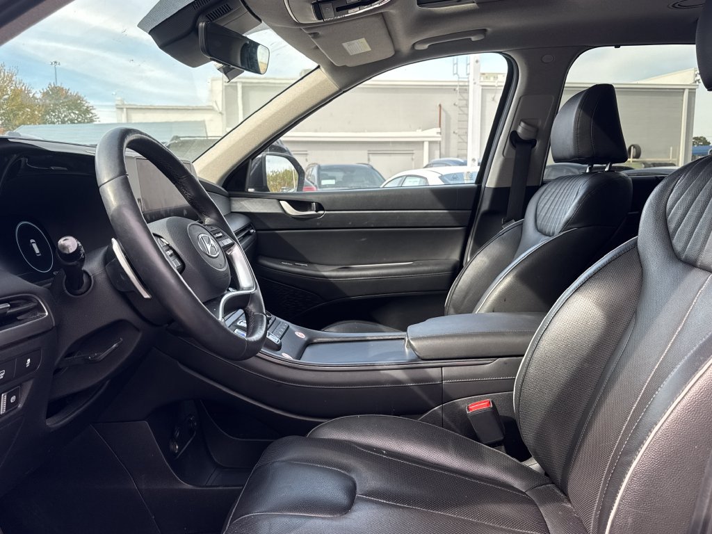Used 2024 Hyundai Palisade Limited AWD/4WD image 14