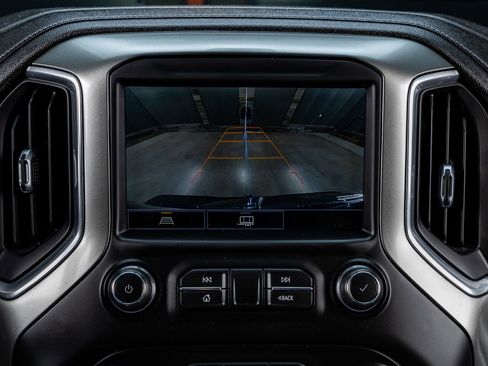 Used 2021 Chevrolet Silverado 1500 LT Trail Boss w/ Convenience Package II image 24