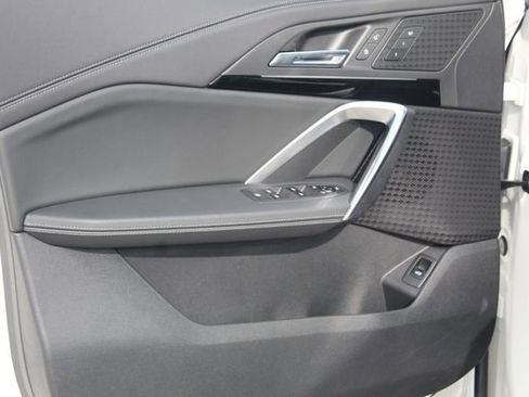 Certified 2023 BMW X1 xDrive28i w/ Convenience Package image 21