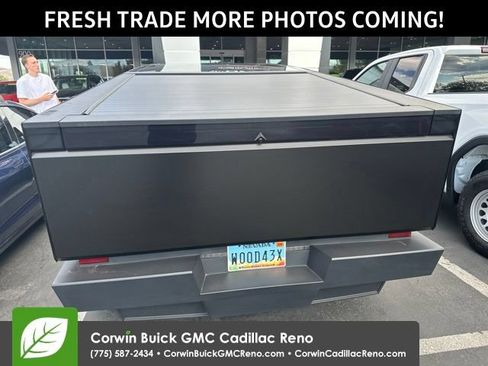 Used 2025 Tesla Cybertruck AWD Crew Cab image 3
