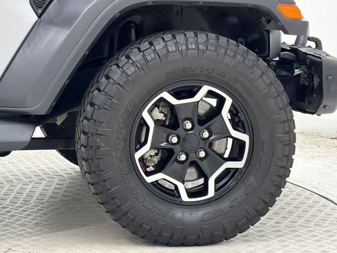 Used 2018 Jeep Wrangler Unlimited Sport S AWD/4WD image 12