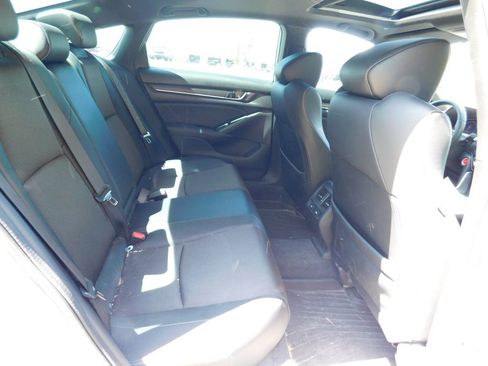 Used 2022 Honda Accord Sport image 5