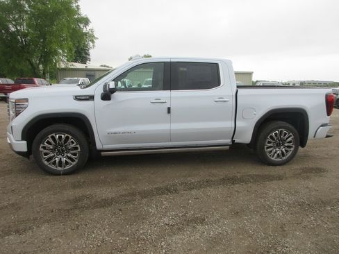 New 2026 GMC Sierra 1500 Denali Ultimate AWD/4WD image 10