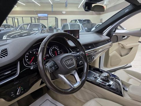 Used 2017 Audi Q7 3.0T Premium AWD/4WD image 19