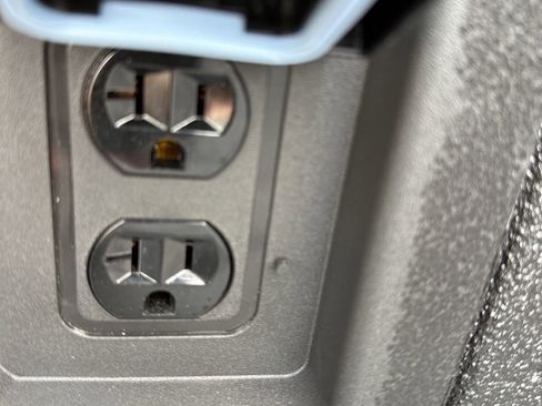 New 2025 Ford F150 Lightning Flash AWD/4WD image 32