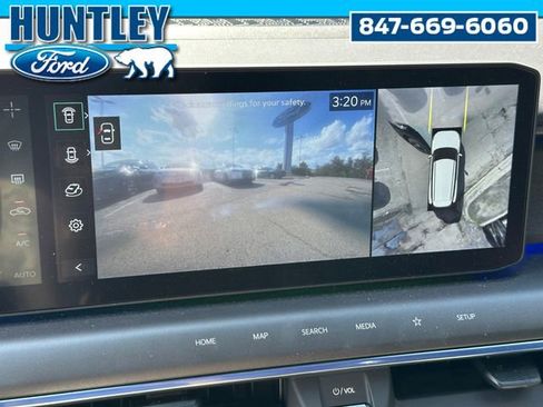 Used 2024 Kia EV9 Land image 29