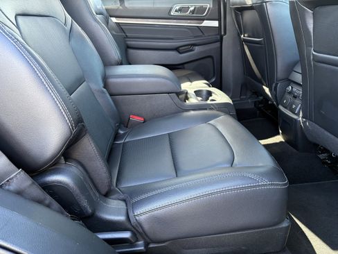 Used 2018 Ford Explorer Limited w/ Equipment Group 301A image 32