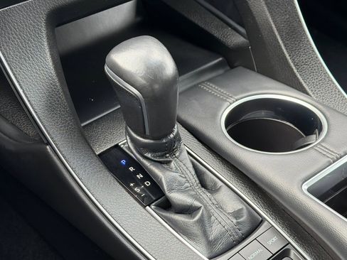 Used 2021 Toyota Avalon XLE w/ Carpet Mat Package (TMS) image 18