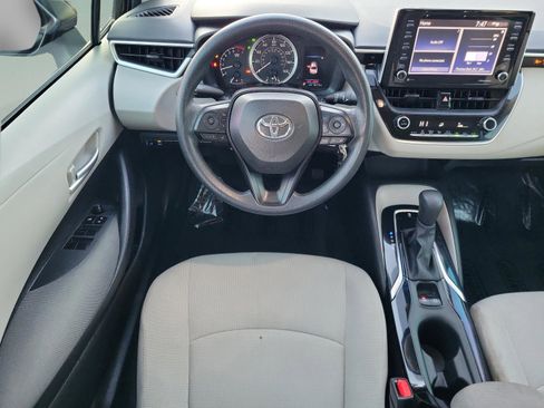Used 2021 Toyota Corolla LE image 14
