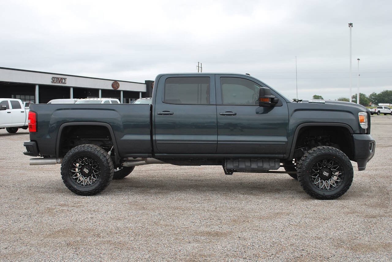 Used 2018 GMC Sierra 2500 SLT w/ Duramax Plus Package AWD/4WD image 8