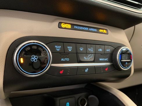 Used 2020 Ford Escape SEL AWD/4WD image 16