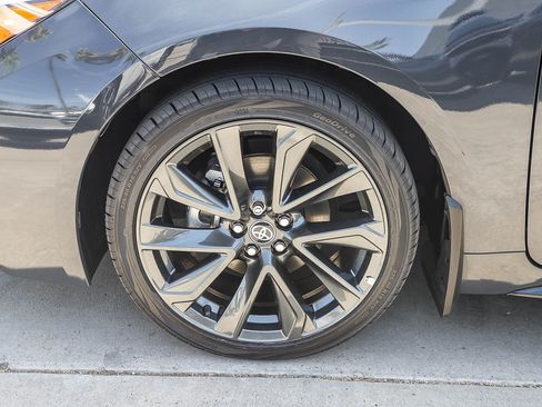 Certified 2025 Toyota Corolla SE FWD image 10