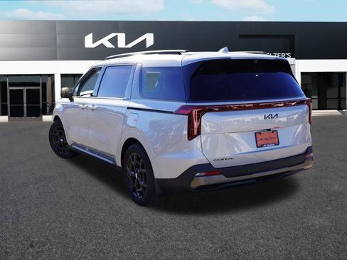 New 2026 Kia Carnival SX Prestige image 5
