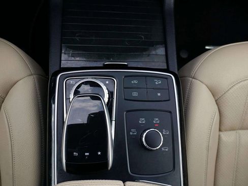 Used 2018 Mercedes-Benz GLS 450 4MATIC image 26