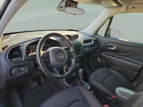 Used 2017 Jeep Renegade Altitude image 11