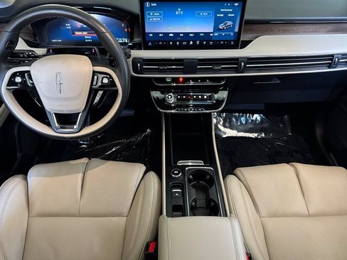 Certified 2025 Lincoln Corsair Grand Touring w/ Equipment Group 302A AWD/4WD image 13