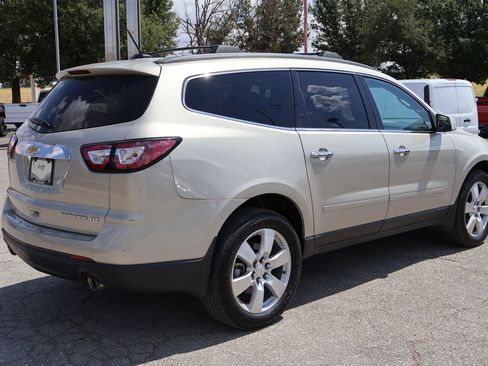 Used 2014 Chevrolet Traverse LTZ FWD image 6