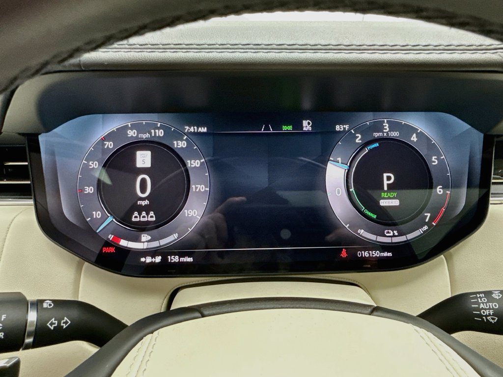 Used 2025 Land Rover Range Rover SE AWD/4WD image 33