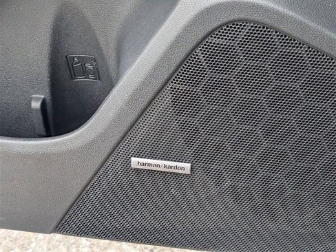 Used 2024 Subaru Crosstrek 2.5i Limited image 32