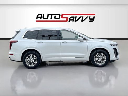 Used 2025 Cadillac XT6 Luxury FWD image 8