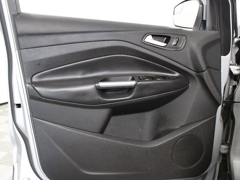 Used 2017 Ford Escape SE FWD image 6