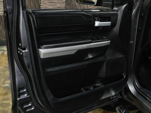 Used 2017 Toyota Tundra Limited image 38