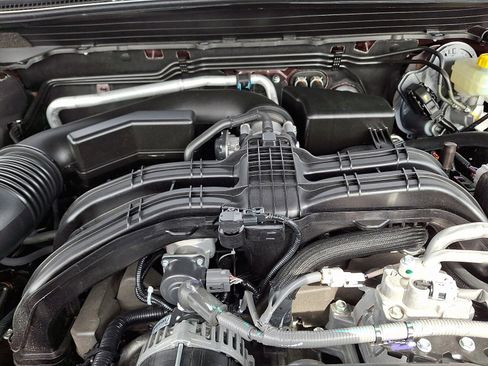 Certified 2025 Subaru Outback Limited image 29