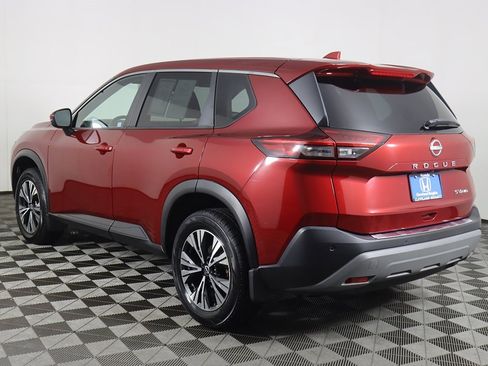 Used 2023 Nissan Rogue SV image 7