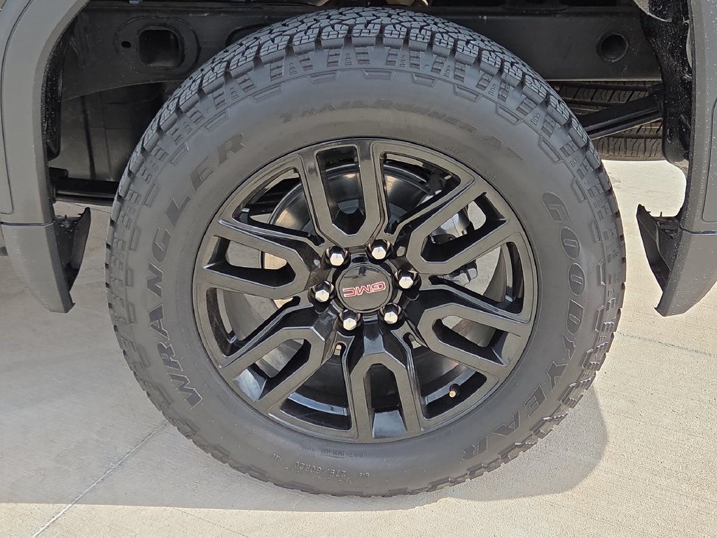 Used 2026 GMC Sierra 1500 Pro w/ Graphite Edition AWD/4WD image 11
