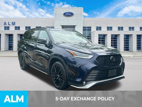 Used 2025 Toyota Highlander XSE AWD/4WD image 3
