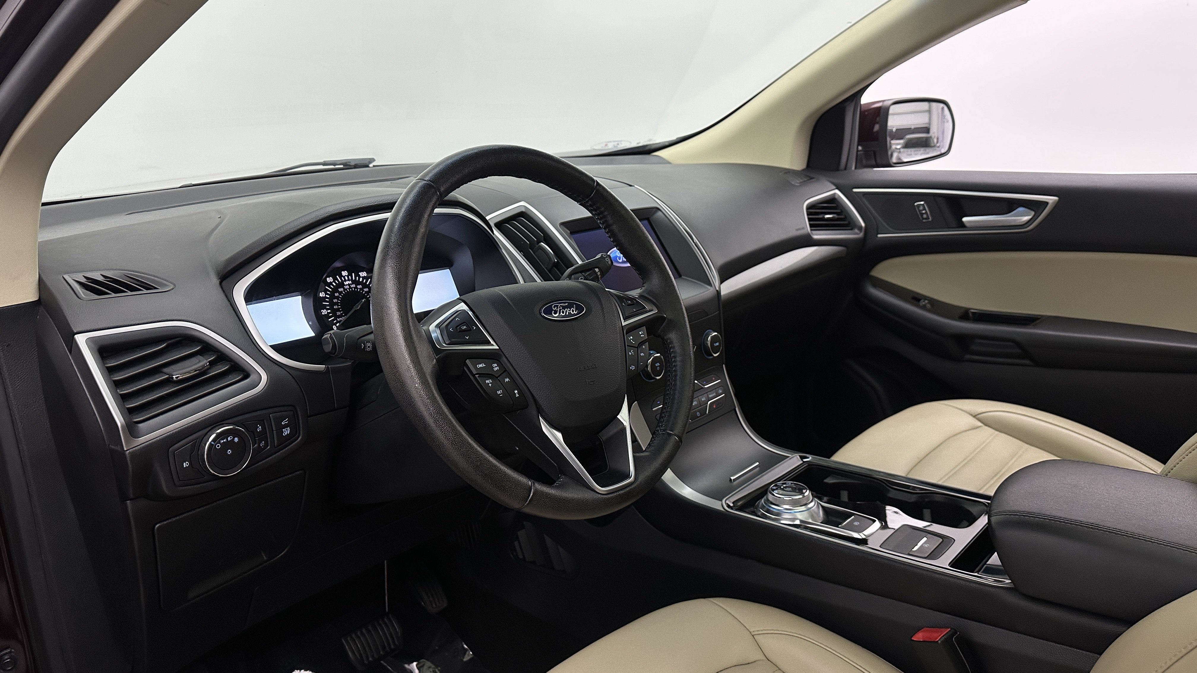 Used 2019 Ford Edge SEL w/ Equipment Group 201A AWD/4WD image 12