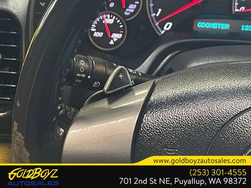 Used 2006 Chevrolet Corvette Coupe w/ Preferred Equipment Group RWD image 16