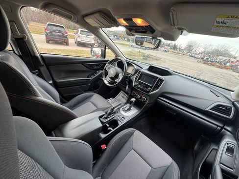 Used 2021 Subaru Crosstrek 2.0i Premium image 14