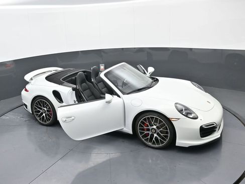 Used 2014 Porsche 911 Turbo image 36