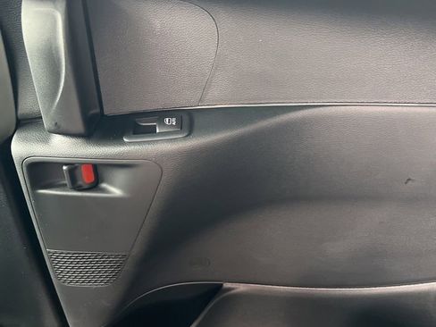 New 2026 Chrysler Pacifica Select w/ S Appearance Package image 11