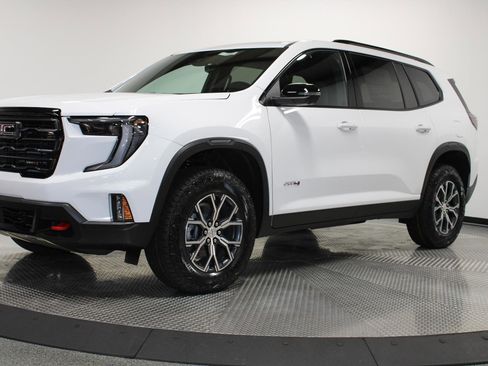 New 2026 GMC Acadia AT4 w/ Luxury Package AWD/4WD image 5