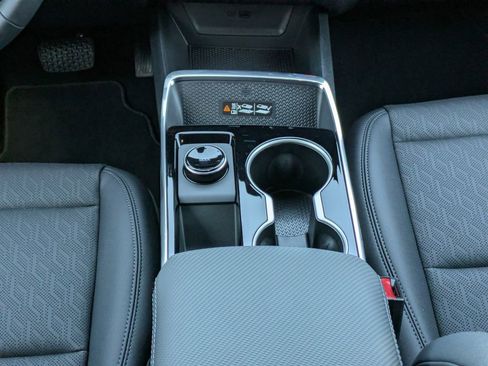 New 2026 Chevrolet Equinox LT w/ Convenience Package II image 20