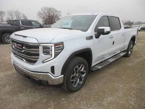 New 2026 GMC Sierra 1500 SLT w/ SLT Premium Plus Package image 11
