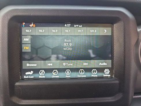 Certified 2022 Jeep Gladiator Sport AWD/4WD image 21